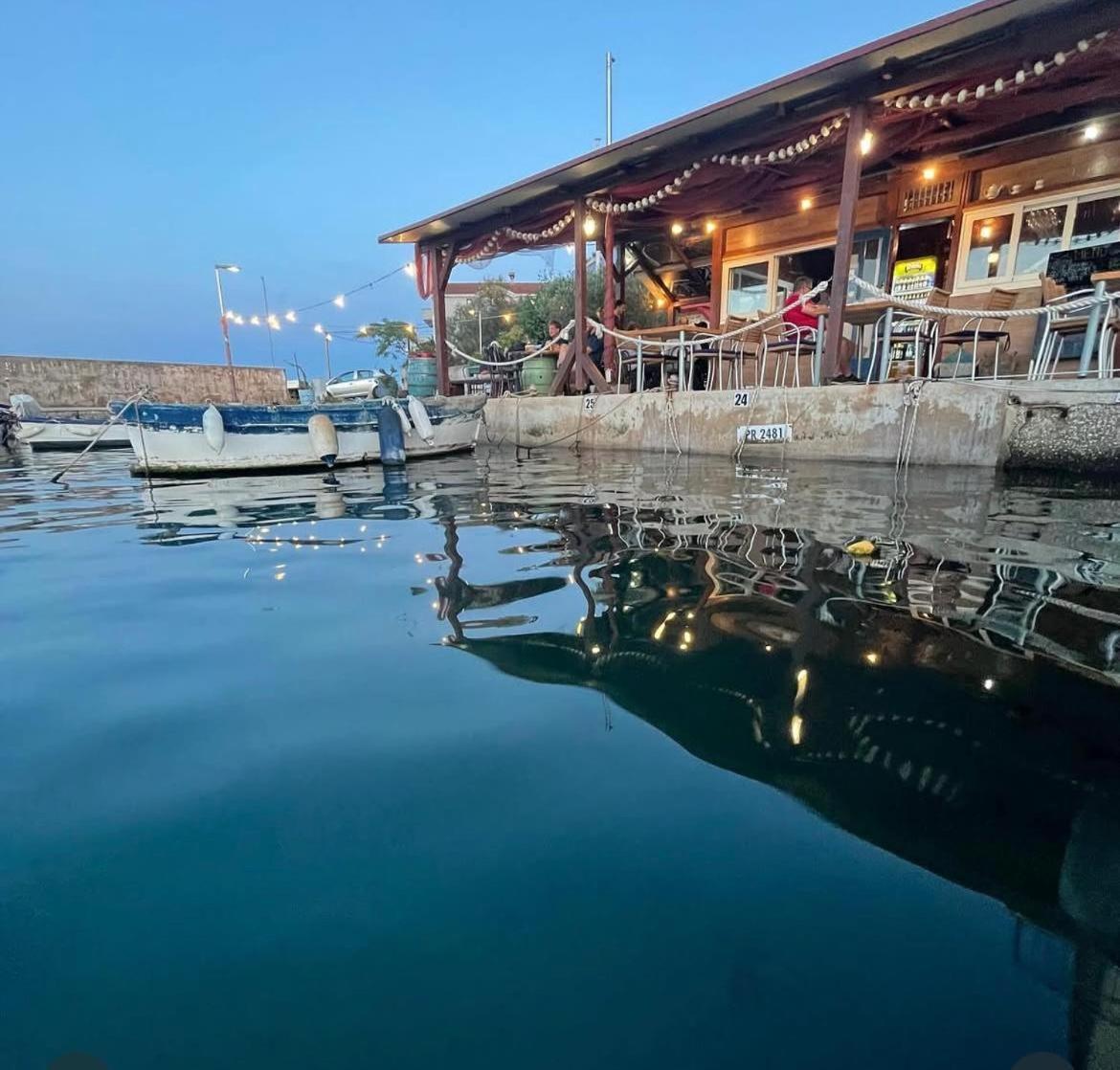 Peter'S Beachside Retreat カリ エクステリア 写真